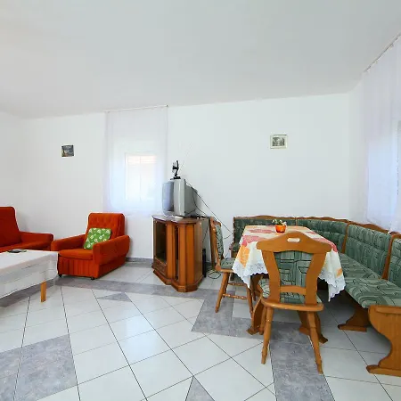 Holiday Balaton H2101 Ferienhaus Balatonszarszo